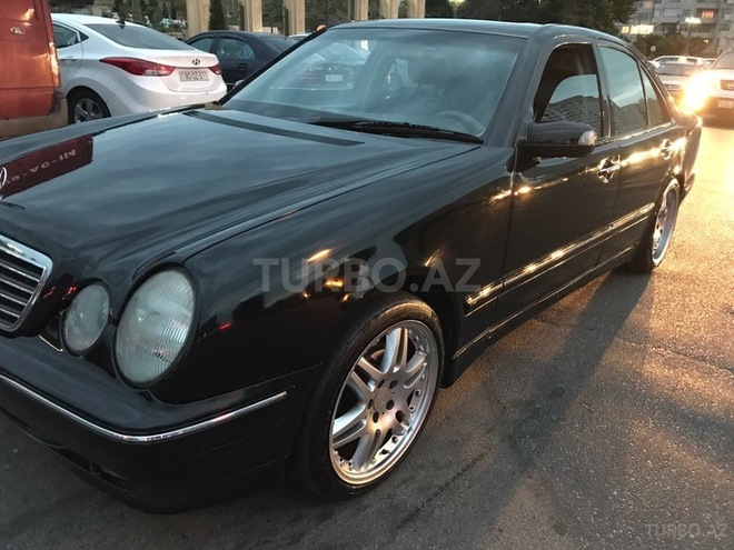 Mercedes E 320 2000, 237,000 km - 3.2 l - Bakı
