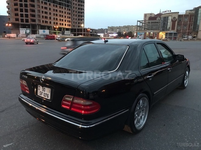 Mercedes E 320 2000, 237,000 km - 3.2 l - Bakı