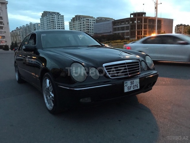 Mercedes E 320 2000, 237,000 km - 3.2 l - Bakı