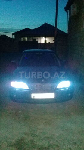 BMW 318 2002, 233,000 km - 2.0 l - Sumqayıt
