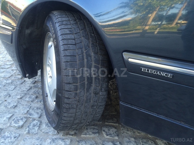 Mercedes E 240 2000, 285,000 km - 2.4 l - Bakı