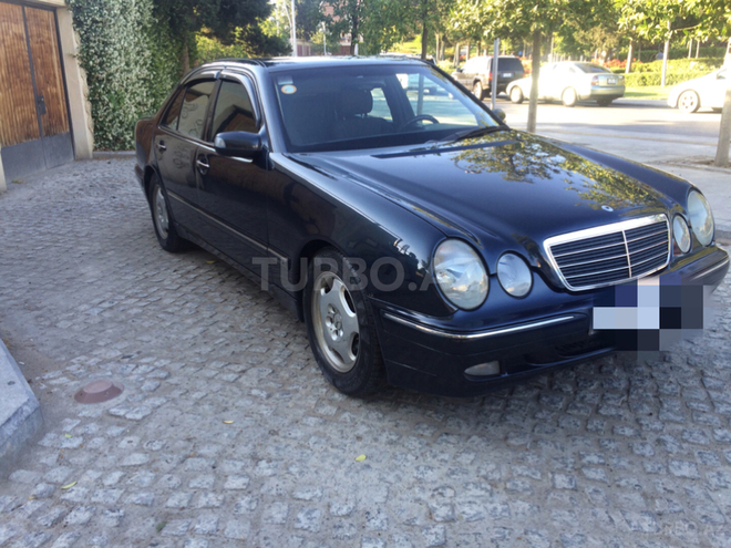 Mercedes E 240 2000, 285,000 km - 2.4 l - Bakı