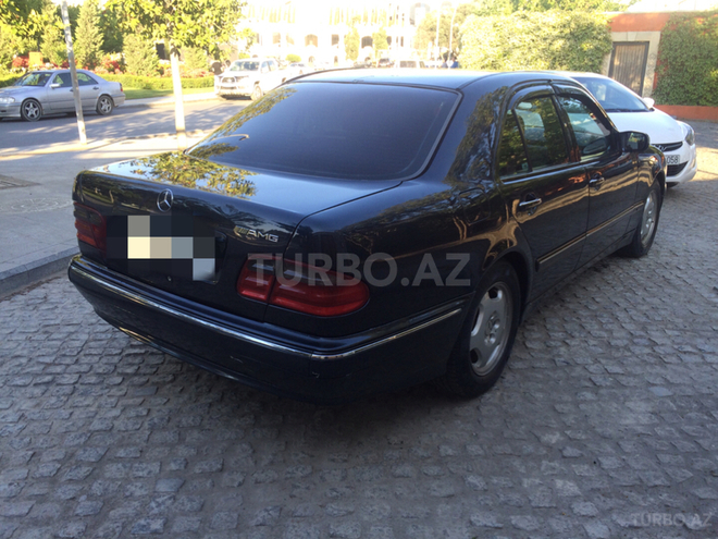 Mercedes E 240 2000, 285,000 km - 2.4 l - Bakı