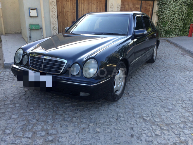 Mercedes E 240 2000, 285,000 km - 2.4 l - Bakı