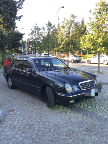 Mercedes E 240 2000, 285,000 km - 2.4 l - Bakı