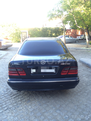 Mercedes E 240 2000, 285,000 km - 2.4 l - Bakı
