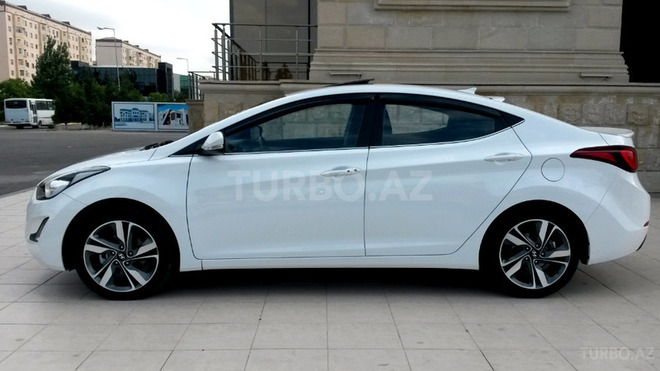 Hyundai Elantra 2015, 29,000 km - 1.8 l - Sumqayıt