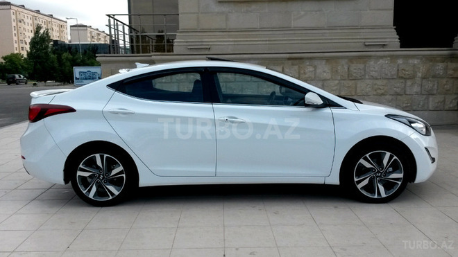 Hyundai Elantra 2015, 29,000 km - 1.8 l - Sumqayıt