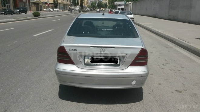 Mercedes C 220 2002, 230,000 km - 2.2 l - Bakı