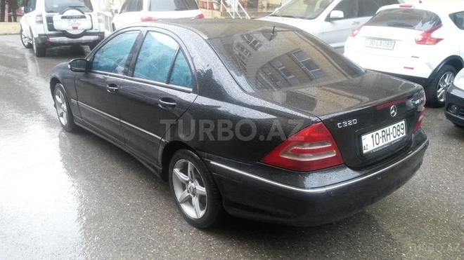 Mercedes C 320 2001, 211,359 km - 3.2 l - Bakı