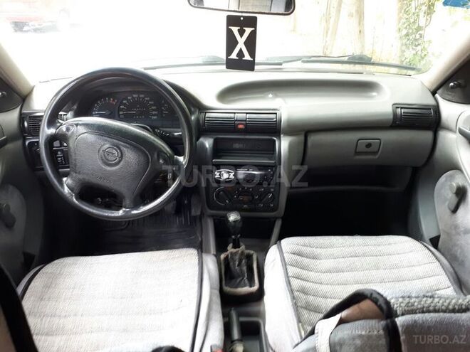 Opel Astra 1994, 385,000 km - 1.6 л - Bakı