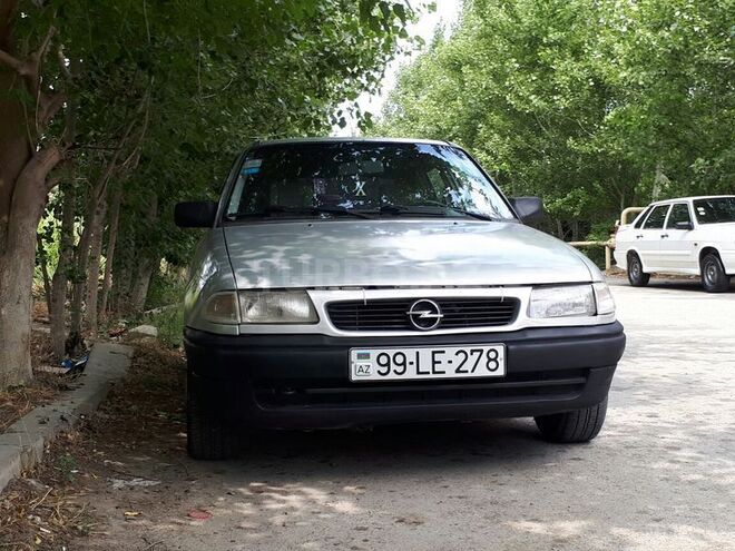 Opel Astra 1994, 385,000 km - 1.6 л - Bakı