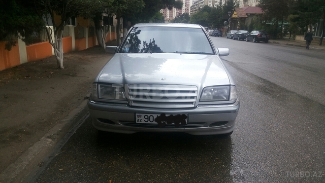 Mercedes C 240 1998, 320,000 km - 2.4 l - Bakı