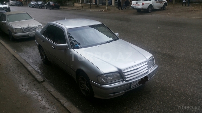 Mercedes C 240 1998, 320,000 km - 2.4 l - Bakı