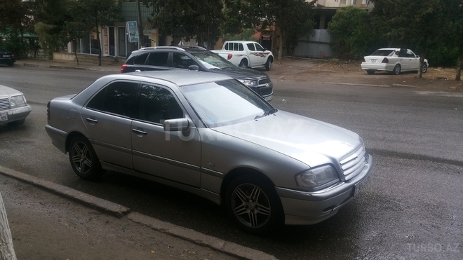 Mercedes C 240 1998, 320,000 km - 2.4 l - Bakı