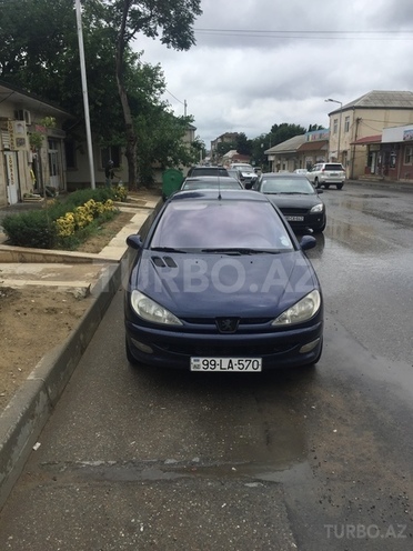 Peugeot 206 2003, 205,000 km - 1.4 l - Bakı