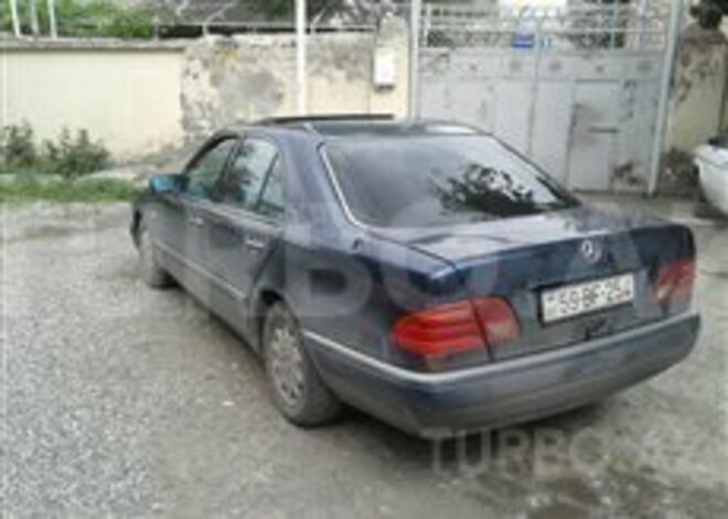 Mercedes E 230 1995, 350,000 km - 2.3 л - Tərtər