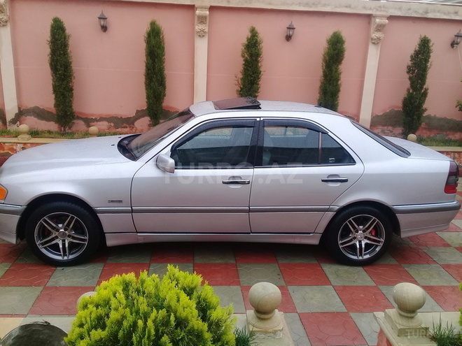 Mercedes C 230 1999, 195,000 km - 2.3 l - Bakı