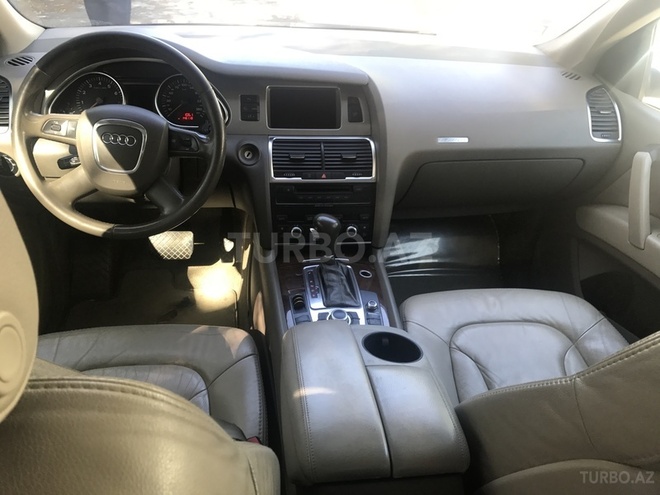 Audi Q7 2006, 147,000 km - 4.2 л - Bakı