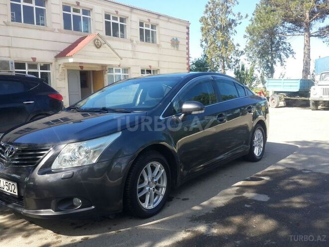 Toyota Avensis 2008, 82,000 km - 2.0 l - Qusar