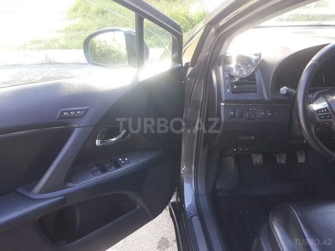 Toyota Avensis 2008, 82,000 km - 2.0 l - Qusar