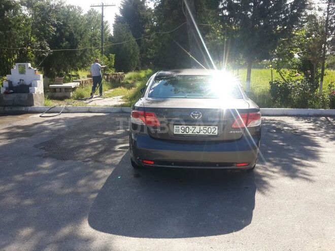 Toyota Avensis 2008, 82,000 km - 2.0 l - Qusar
