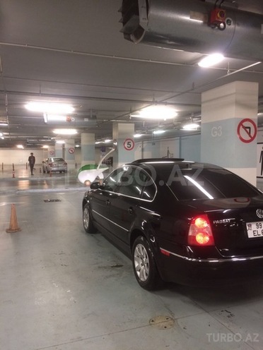 Volkswagen Passat 2004, 118,000 km - 1.8 л - Bakı