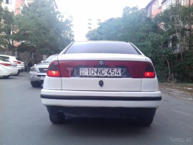 Volkswagen Polo 1995, 186,000 km - 1.6 l - Bakı