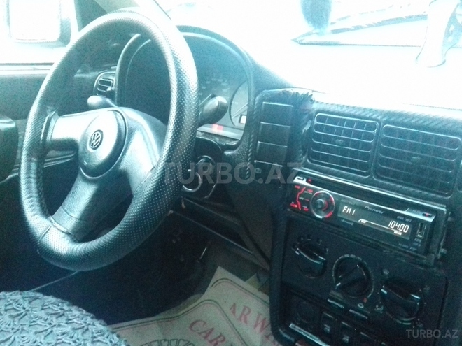 Volkswagen Polo 1995, 186,000 km - 1.6 l - Bakı