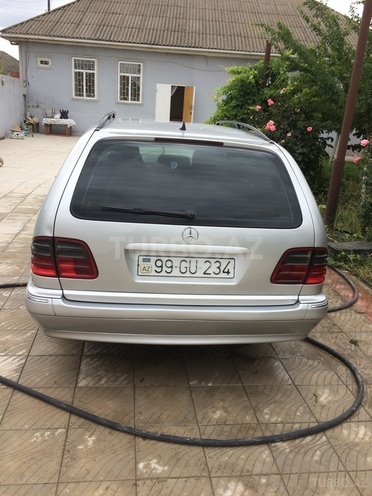 Mercedes E 220 2002, 45,000 km - 2.2 l - Bakı