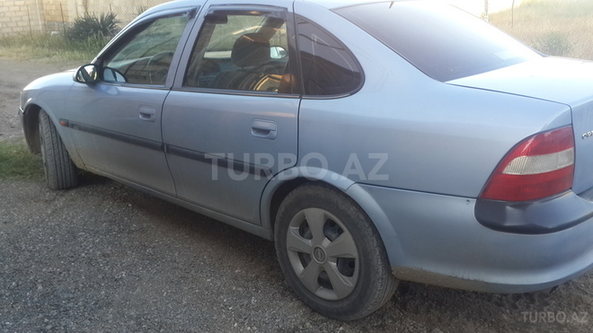 Opel Vectra 1998, 188,000 km - 2.0 l - Gəncə