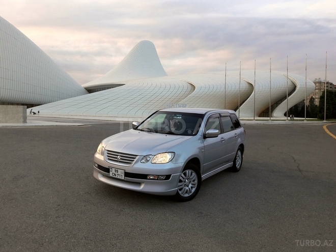 Mitsubishi Airtrek 2001, 135,000 km - 2.4 l - Bakı