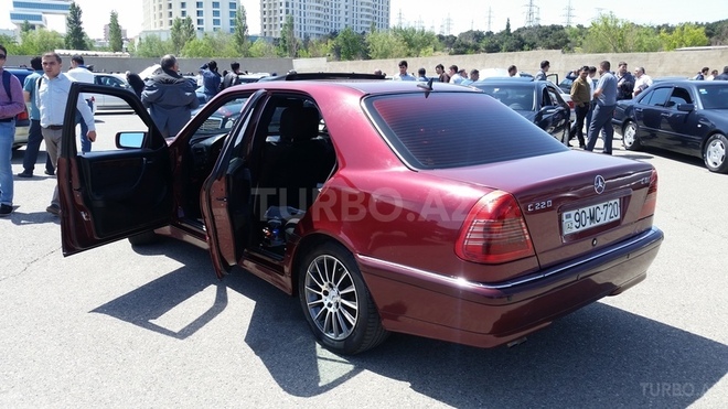 Mercedes C 220 1998, 344,000 km - 2.2 l - Bakı