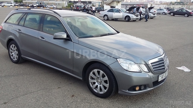 Mercedes E 220 2009, 132,000 km - 2.1 l - Bakı