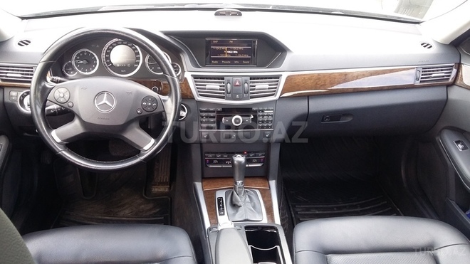 Mercedes E 220 2009, 132,000 km - 2.1 l - Bakı