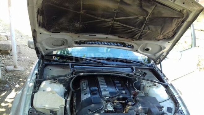 BMW 323 1999, 222,640 km - 2.5 l - Bakı