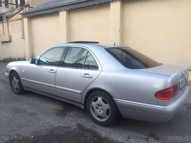 Mercedes E 230 1996, 289,600 km - 2.3 l - Bakı