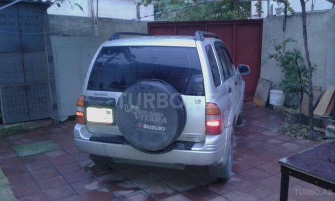 Suzuki Grand Vitara 1999, 110,000 km - 2.5 l - Bakı