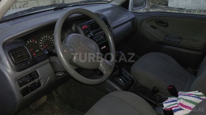 Suzuki Grand Vitara 1999, 110,000 km - 2.5 l - Bakı
