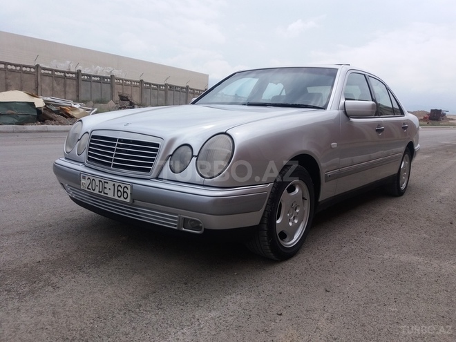 Mercedes E 230 1997, 300,000 km - 2.3 l - Gəncə