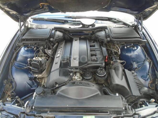 BMW 520 2001, 263,000 km - 2.2 l - Bakı