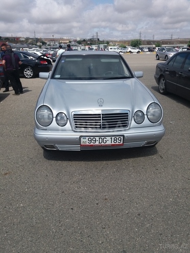 Mercedes E 220 1998, 389,000 km - 2.2 l - Bakı