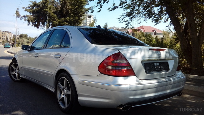 Mercedes E 220 2006, 268,000 km - 2.2 l - Bakı