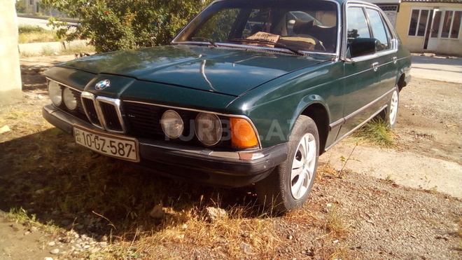 BMW 728 1984, 300,000 km - 2.8 l - Şabran
