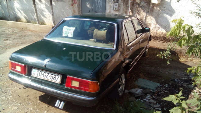 BMW 728 1984, 300,000 km - 2.8 l - Şabran