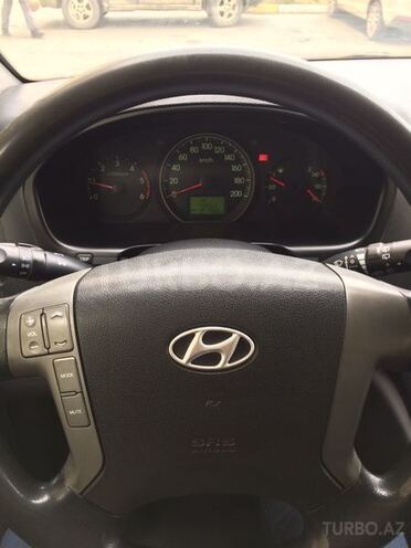 Hyundai H-1 2011, 195,000 km - 2.5 l - Bakı