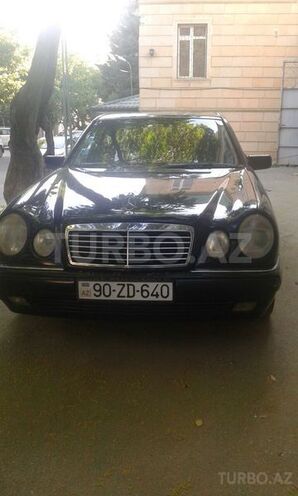 Mercedes E 240 1999, 196,000 km - 2.4 l - Bakı