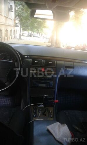 Mercedes E 240 1999, 196,000 km - 2.4 l - Bakı
