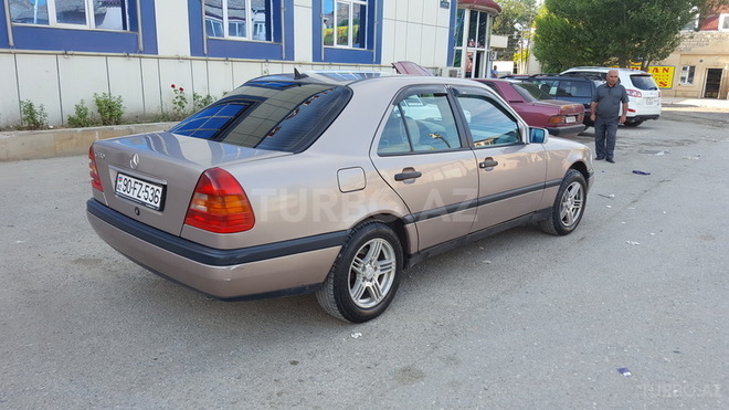 Mercedes C 180 1995, 290,000 km - 1.8 l - Sumqayıt