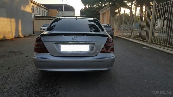 Mercedes E 270 2002, 213,000 km - 2.7 l - Bakı